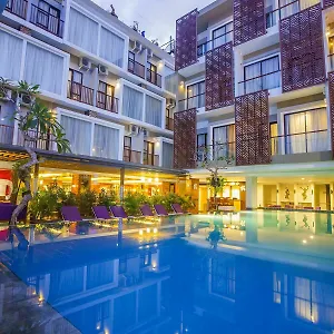 巴厘水明漾地平线酒店 **** 塞米亚克